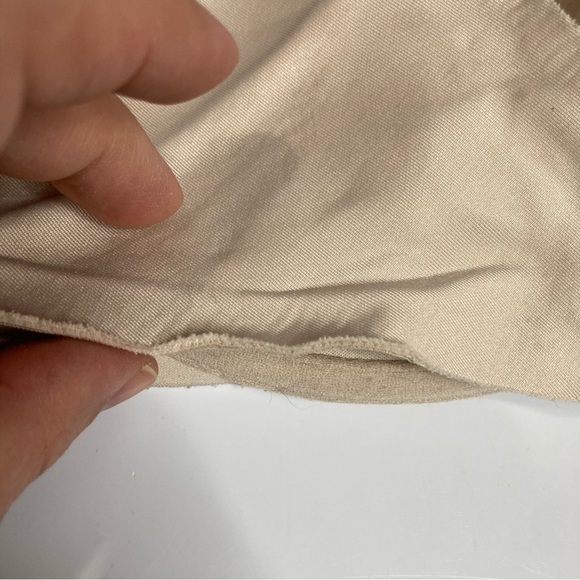 Olga lightly lined underwire bra size 38DD - Picture 6 of 6